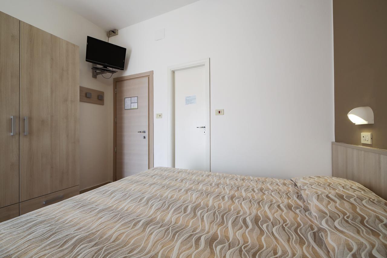 Hotel Susanna Rimini Værelse billede