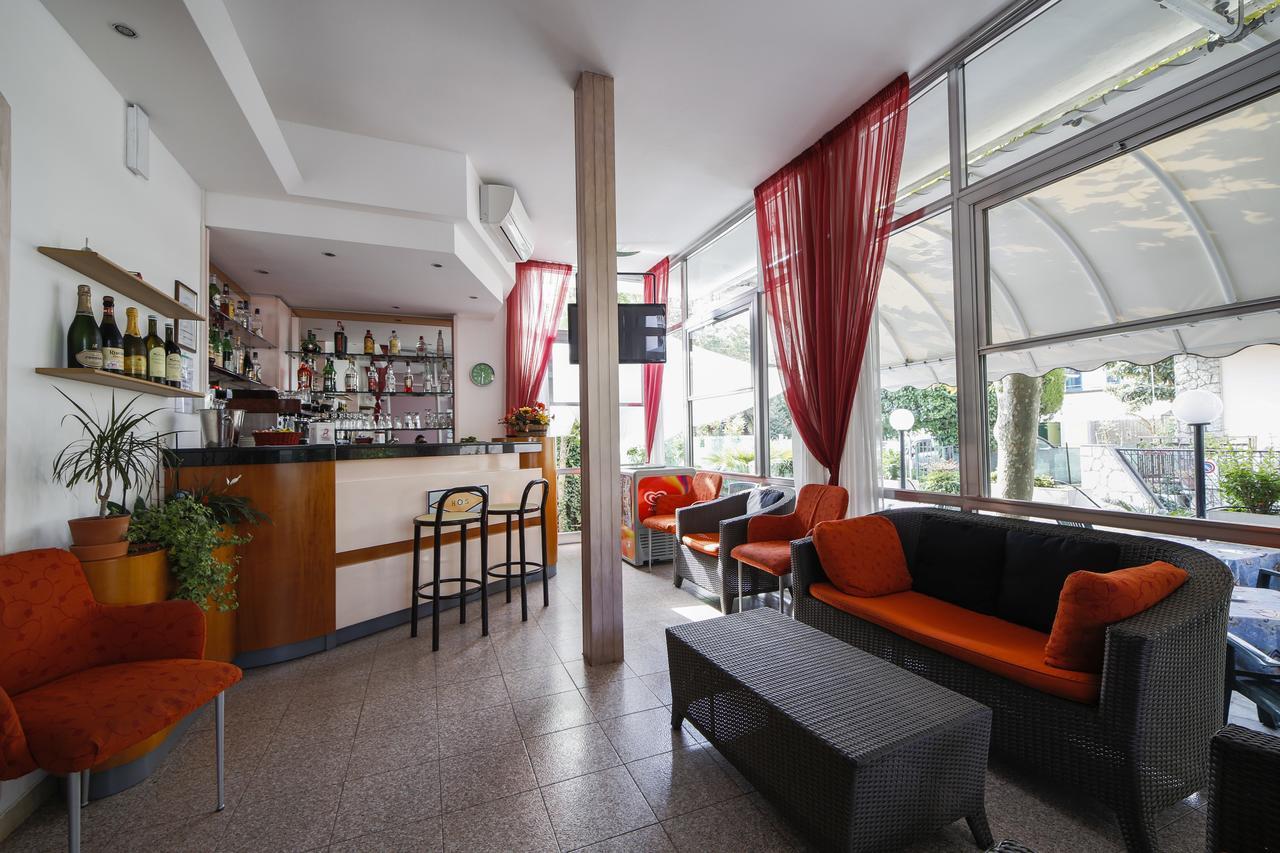 Hotel Susanna Rimini Eksteriør billede